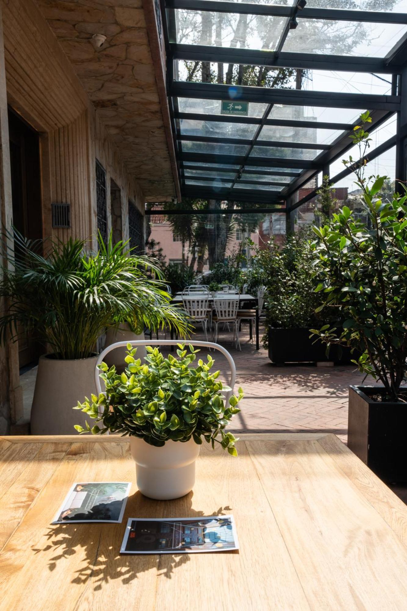 5Q House Quinta Camacho Bed & Breakfast โบโกตา ภายนอก รูปภาพ