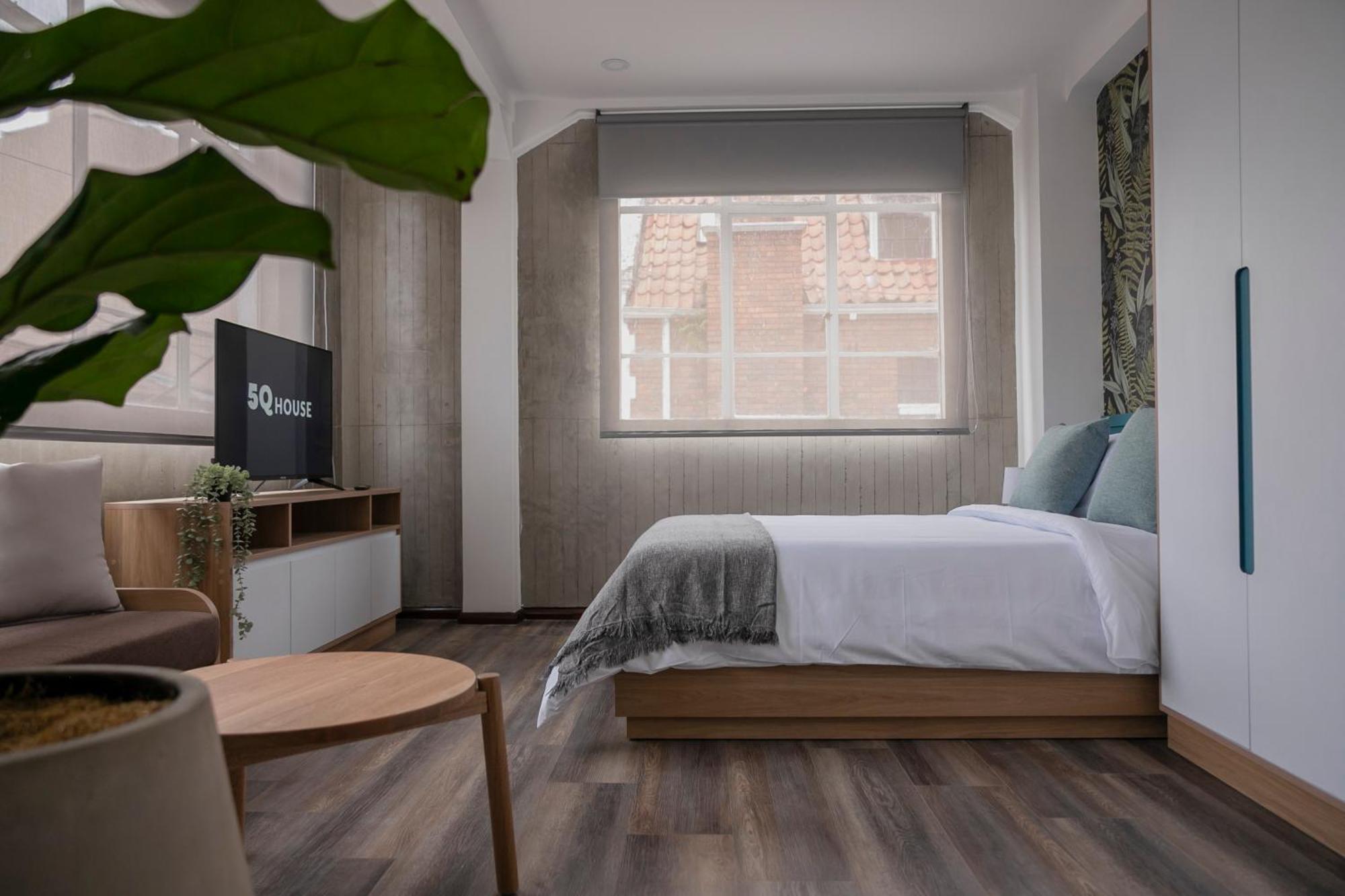 5Q House Quinta Camacho Bed & Breakfast โบโกตา ภายนอก รูปภาพ